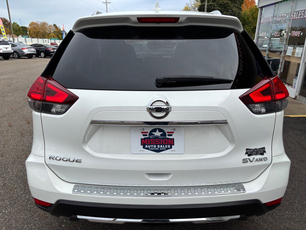 2017 Nissan Rogue Image 6