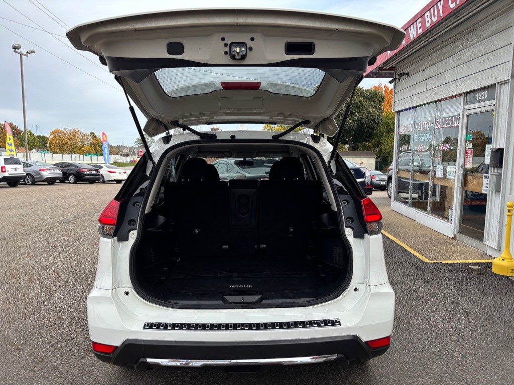 2017 Nissan Rogue Image 7