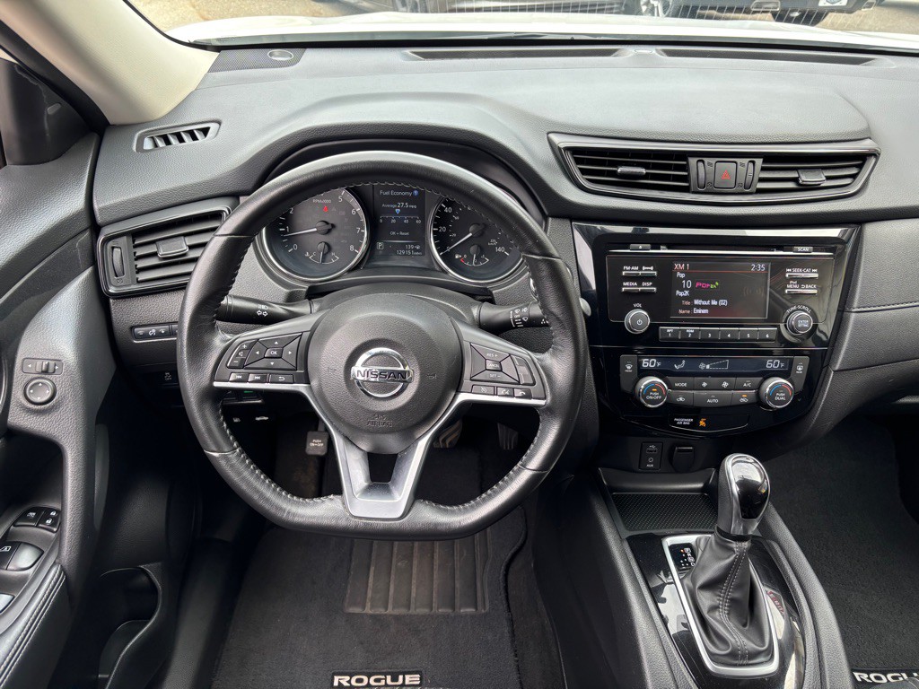 2017 Nissan Rogue Image 13