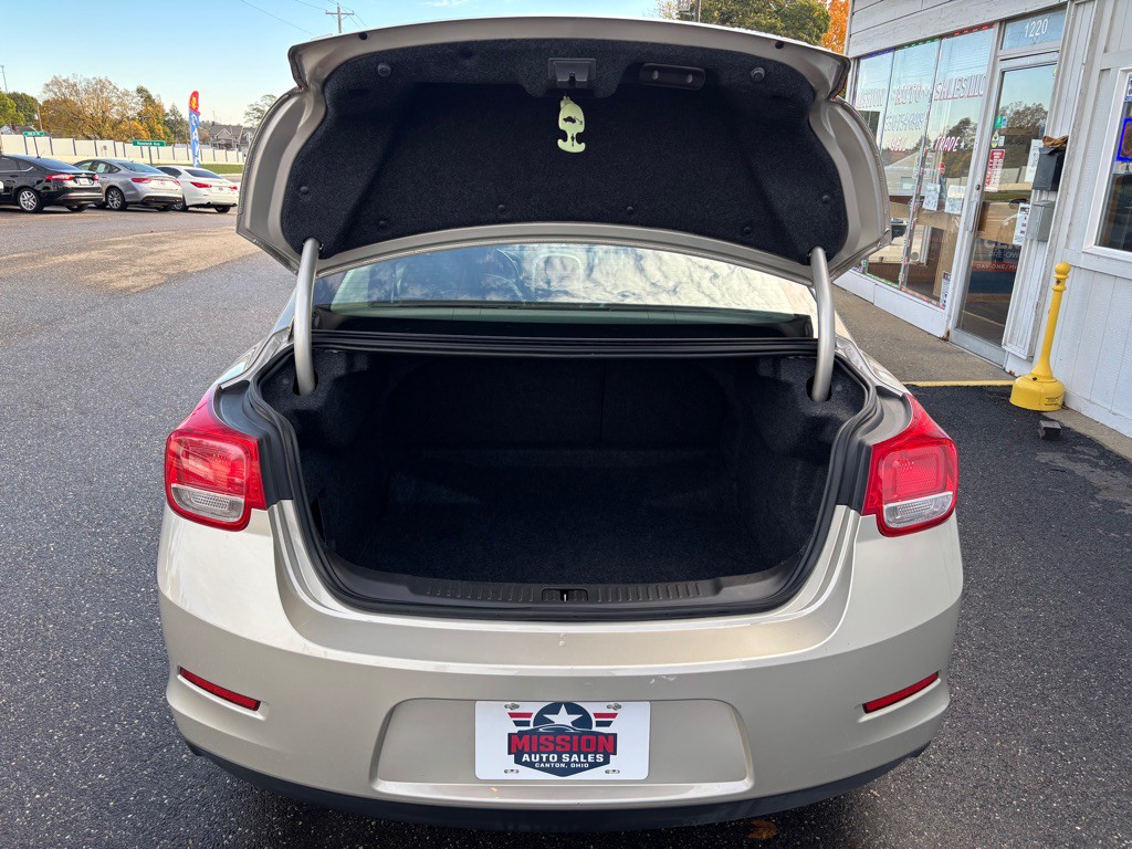 2015 Chevrolet Malibu Image 7