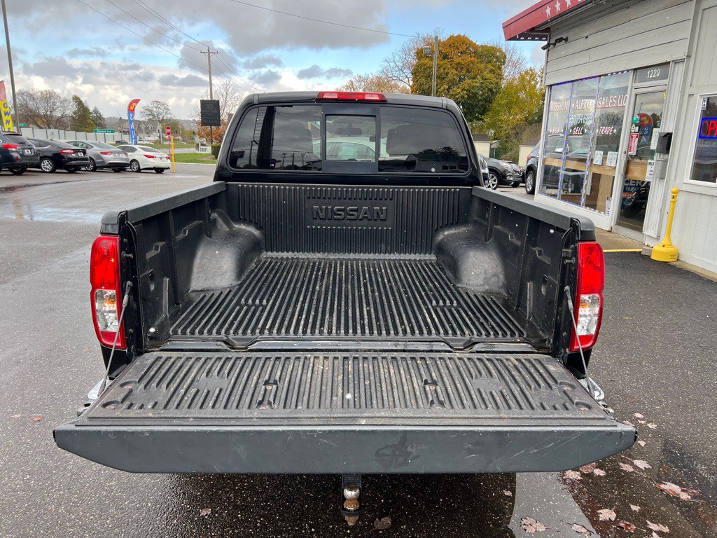 2014 Nissan Frontier Image 9