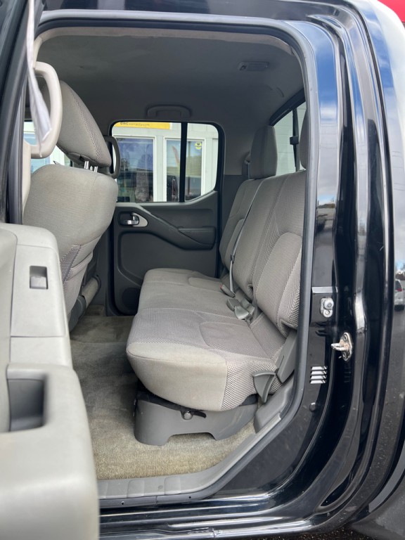 2014 Nissan Frontier Image 10