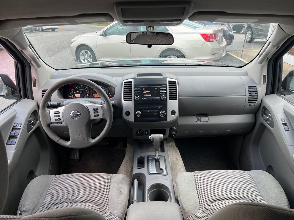 2014 Nissan Frontier Image 13