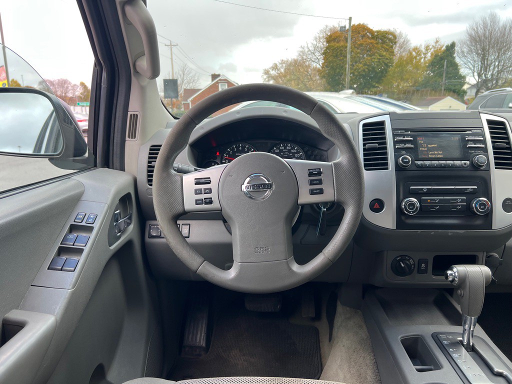 2014 Nissan Frontier Image 14
