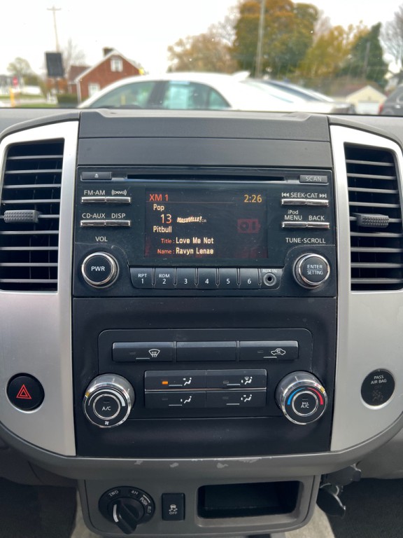 2014 Nissan Frontier Image 18