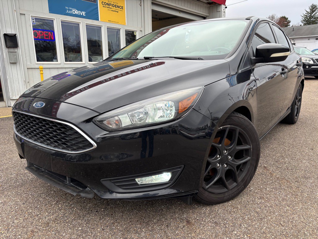 2015 Ford Focus Image 1