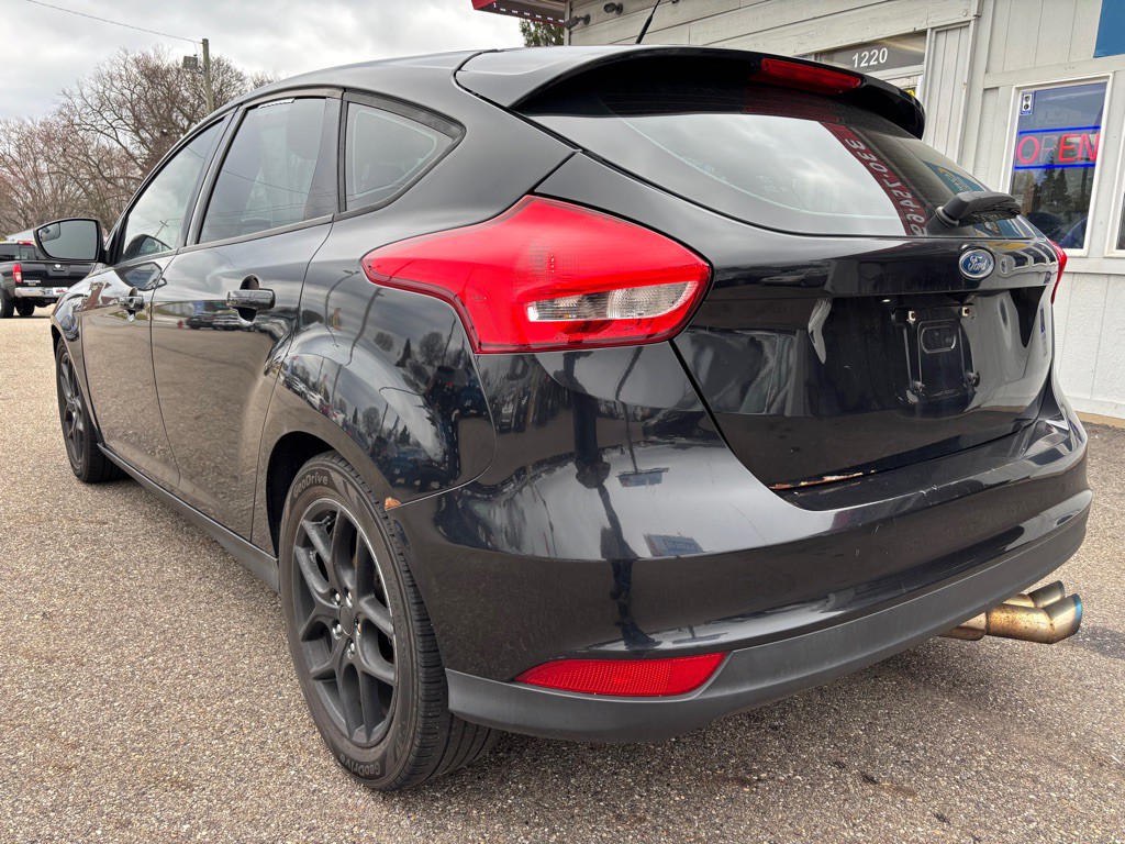 2015 Ford Focus Image 4