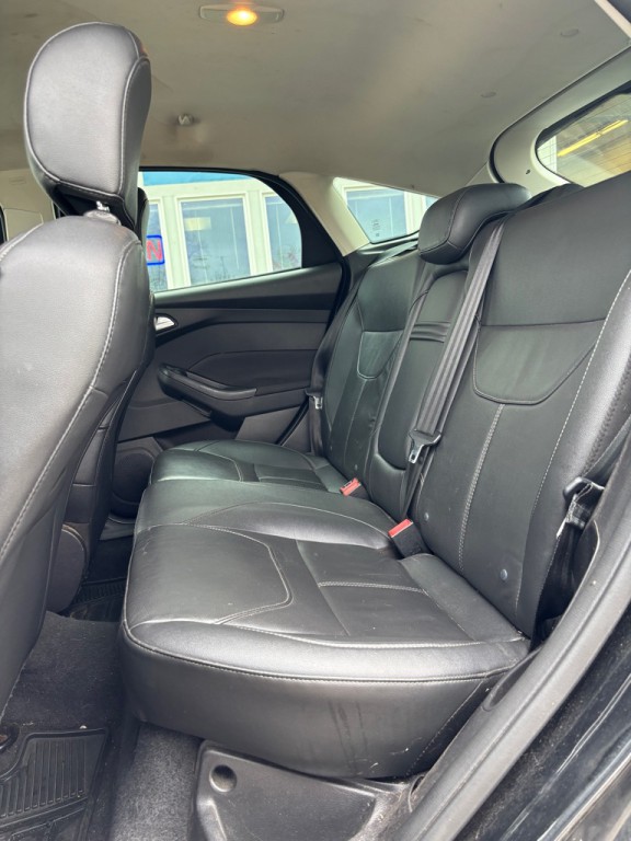 2015 Ford Focus Image 9