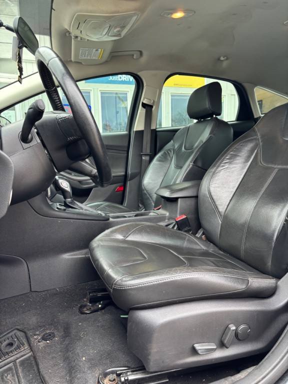 2015 Ford Focus Image 10