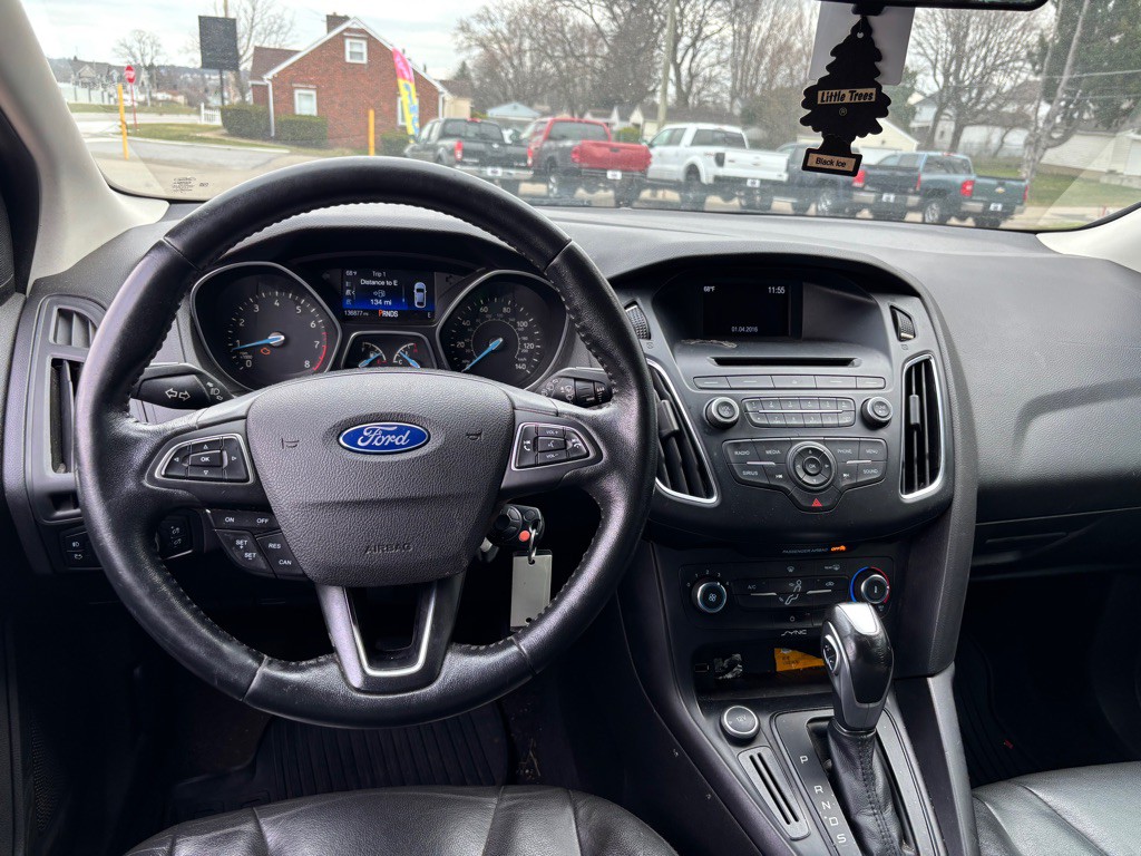 2015 Ford Focus Image 12