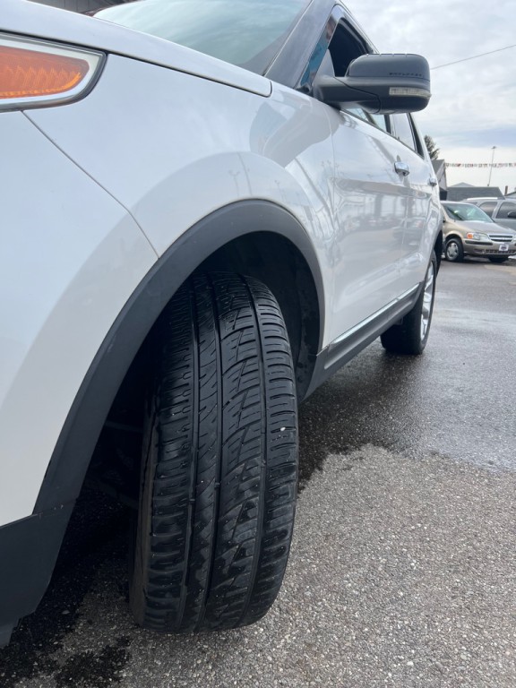 2015 Ford Explorer Image 25