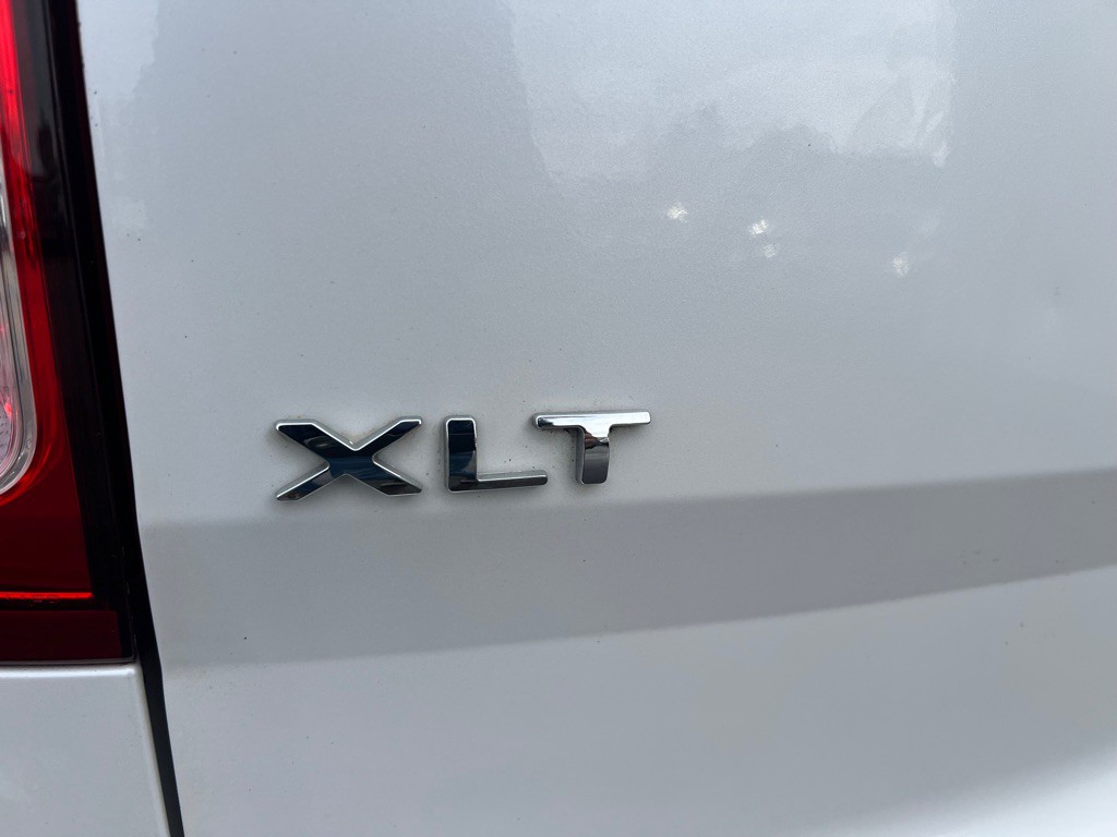 2015 Ford Explorer Image 26