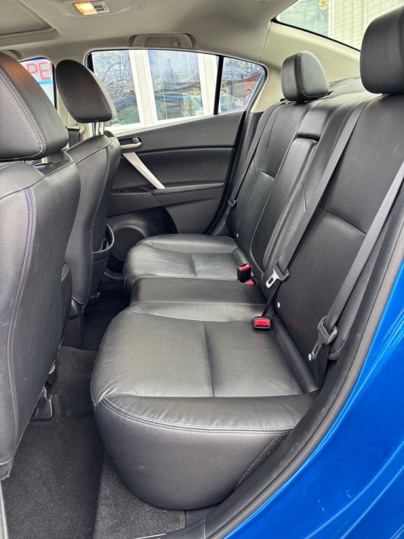 2012 Mazda Mazda3 Image 9