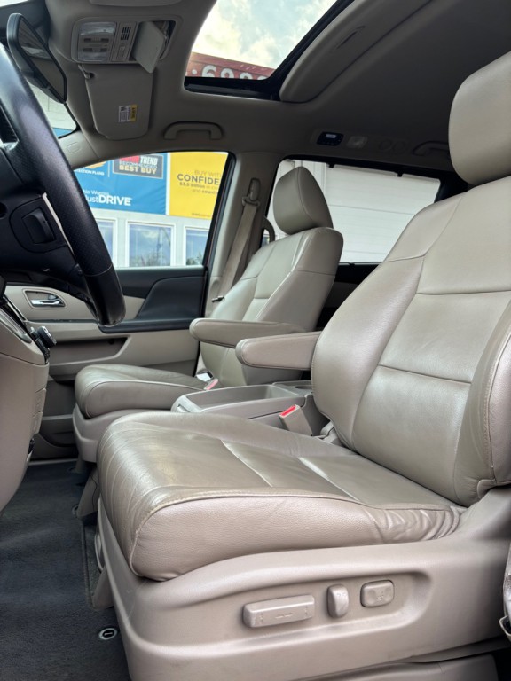2016 Honda Odyssey Image 13