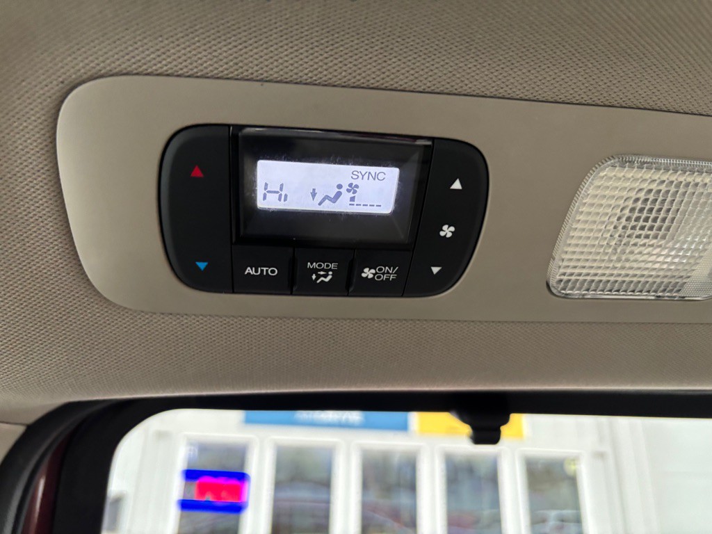 2016 Honda Odyssey Image 22