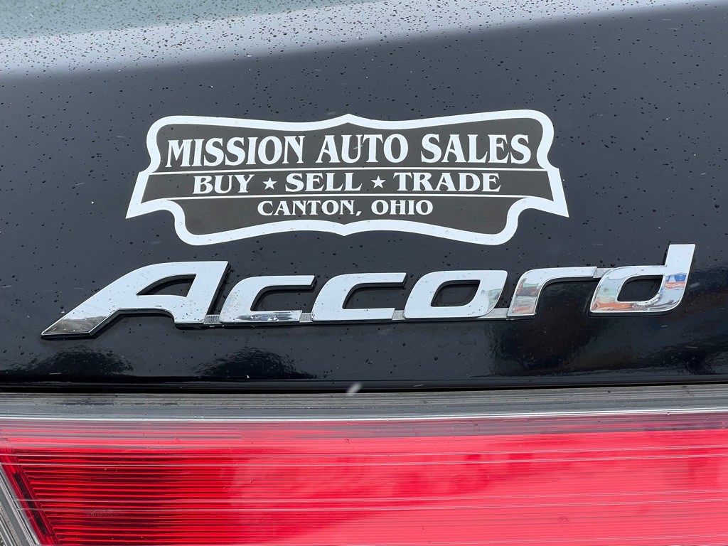 2012 Honda Accord Image 16