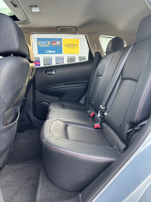 2011 Nissan Rogue Image 8