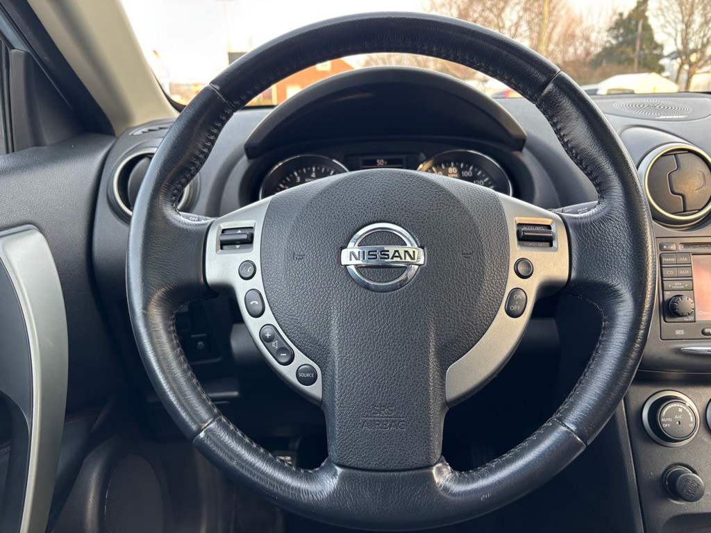 2011 Nissan Rogue Image 12