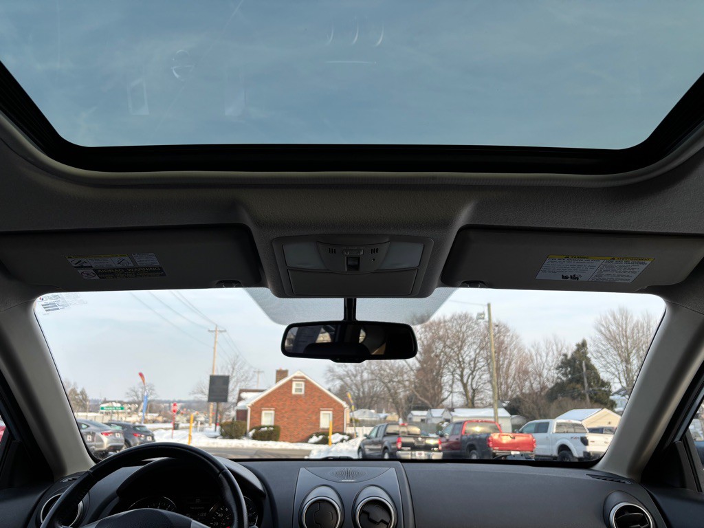 2011 Nissan Rogue Image 18