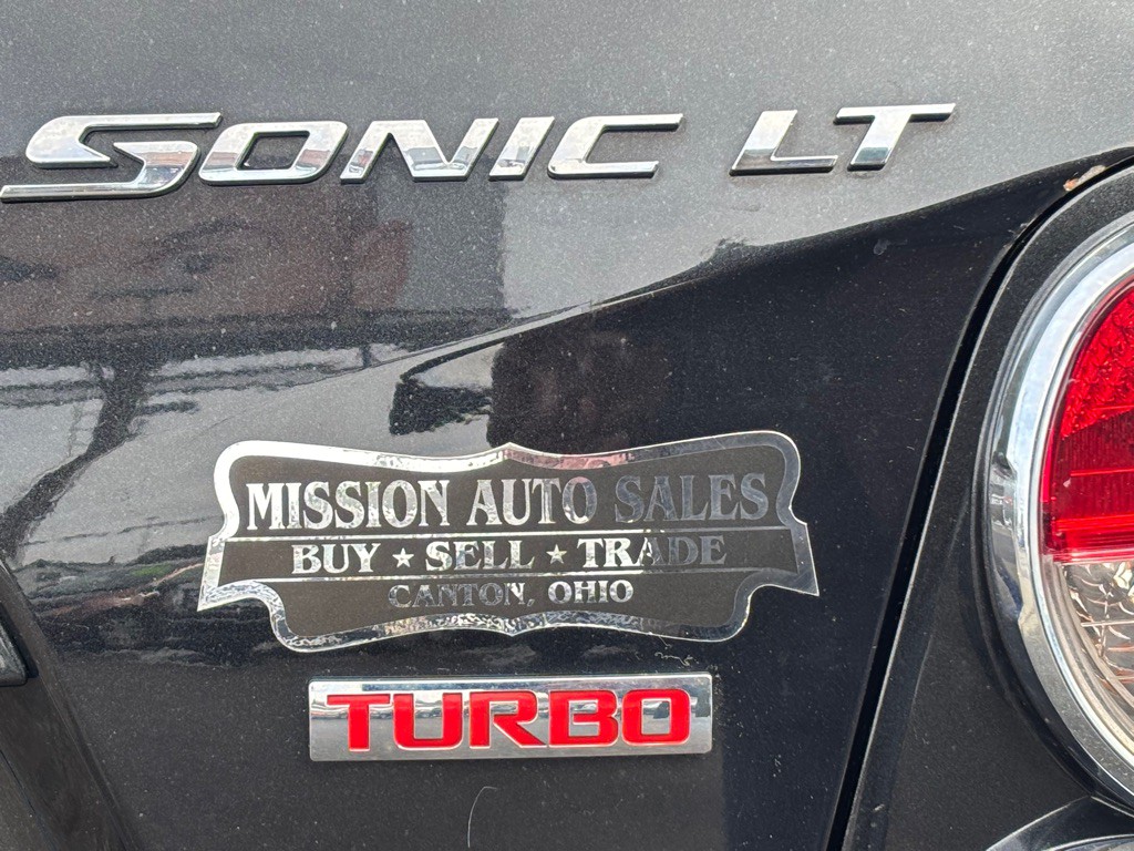 2014 Chevrolet Sonic Image 16