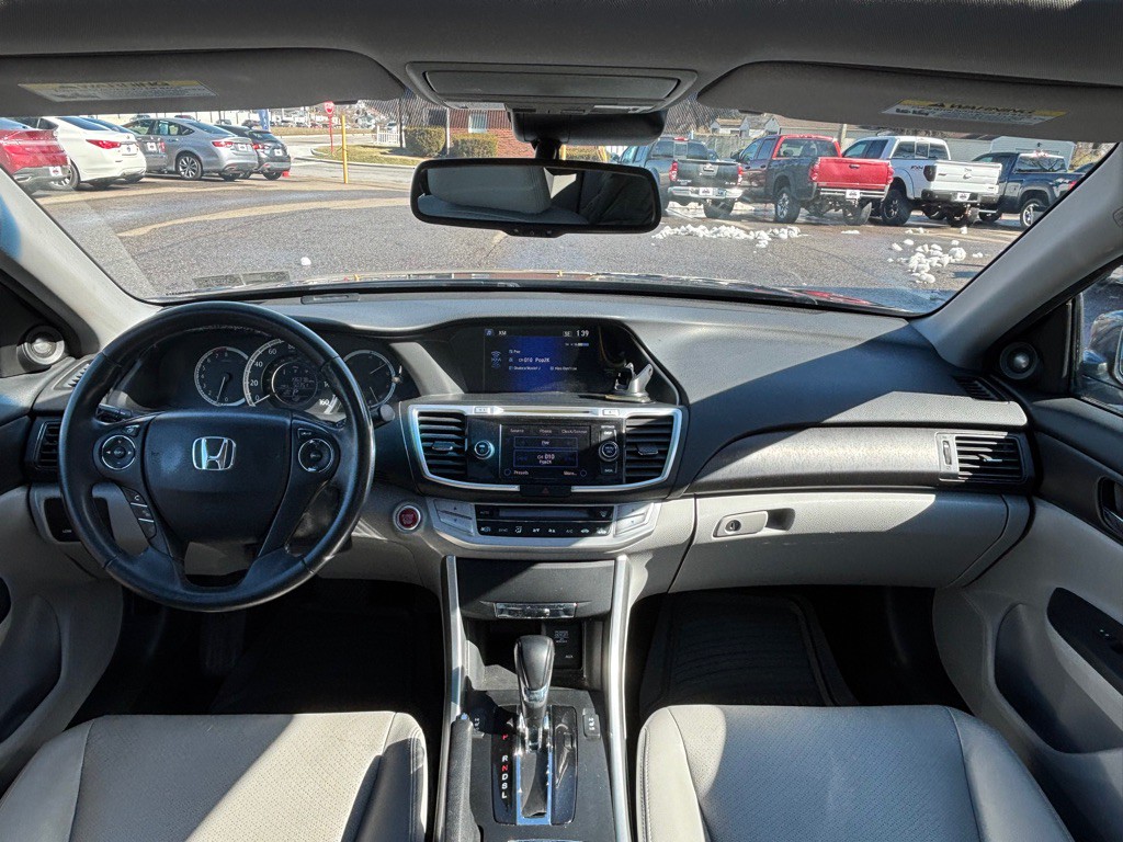 2013 Honda Accord Image 10