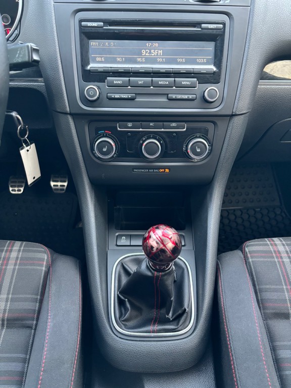 2012 Volkswagen GTI Image 14