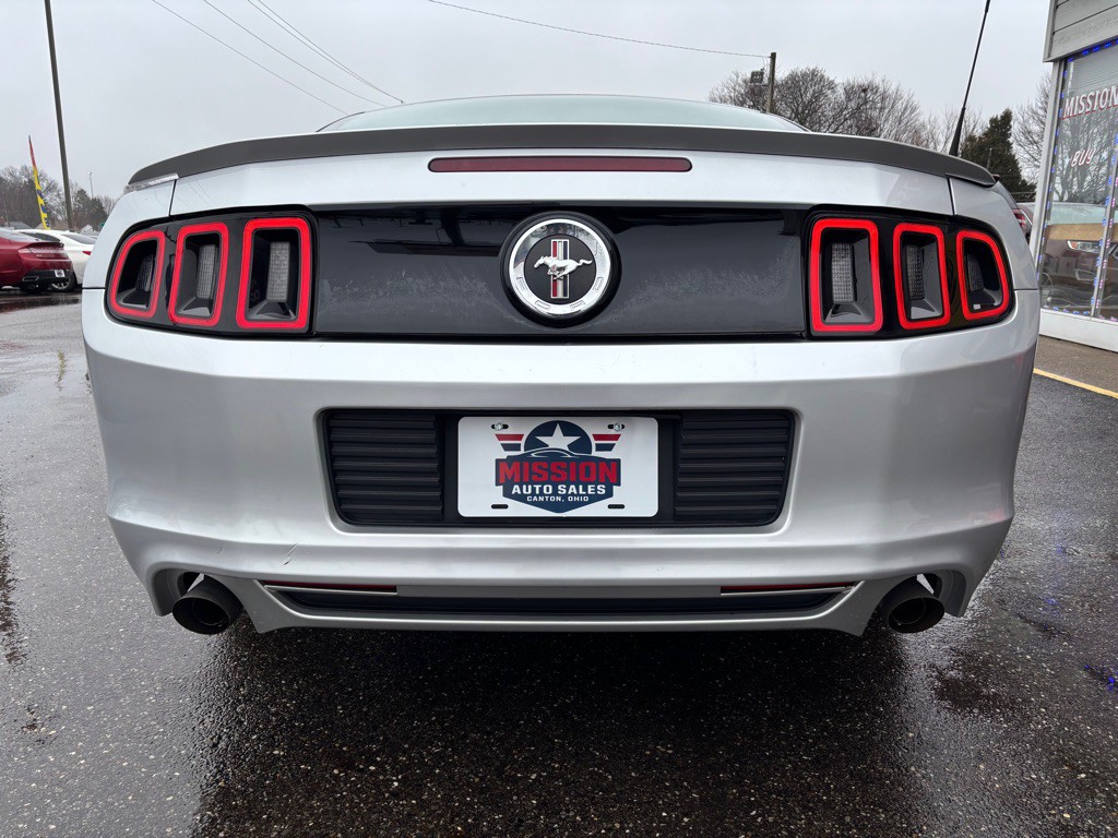 2013 Ford Mustang Image 6