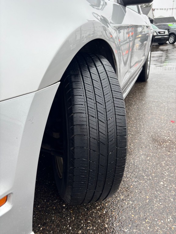 2013 Ford Mustang Image 15