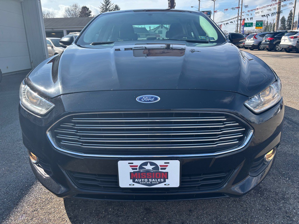 2016 Ford Fusion Image 2