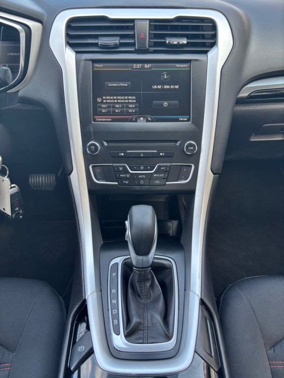 2016 Ford Fusion Image 15