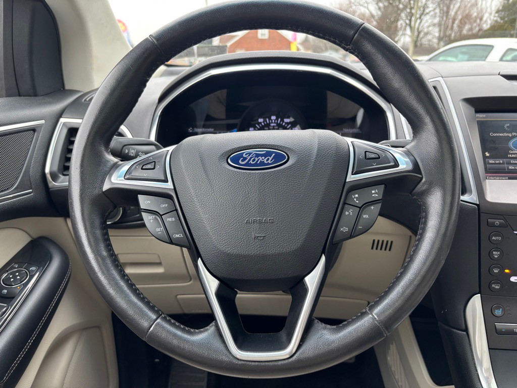 2015 Ford Edge Image 13