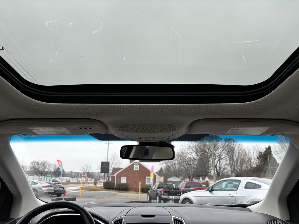 2015 Ford Edge Image 19
