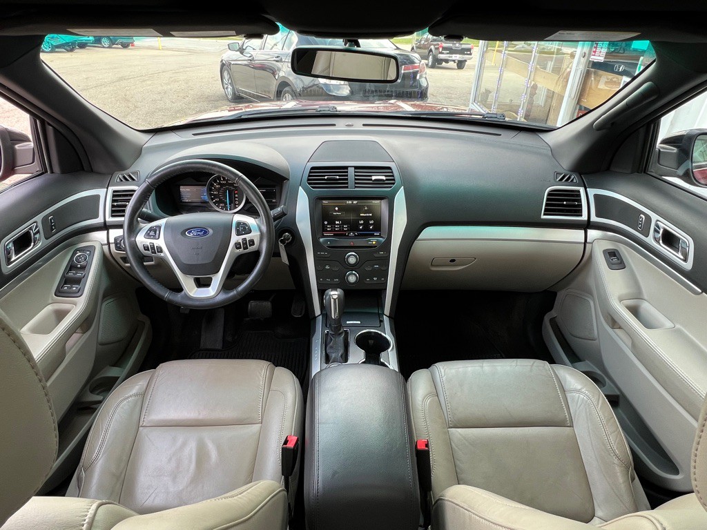 2014 Ford Explorer Image 16
