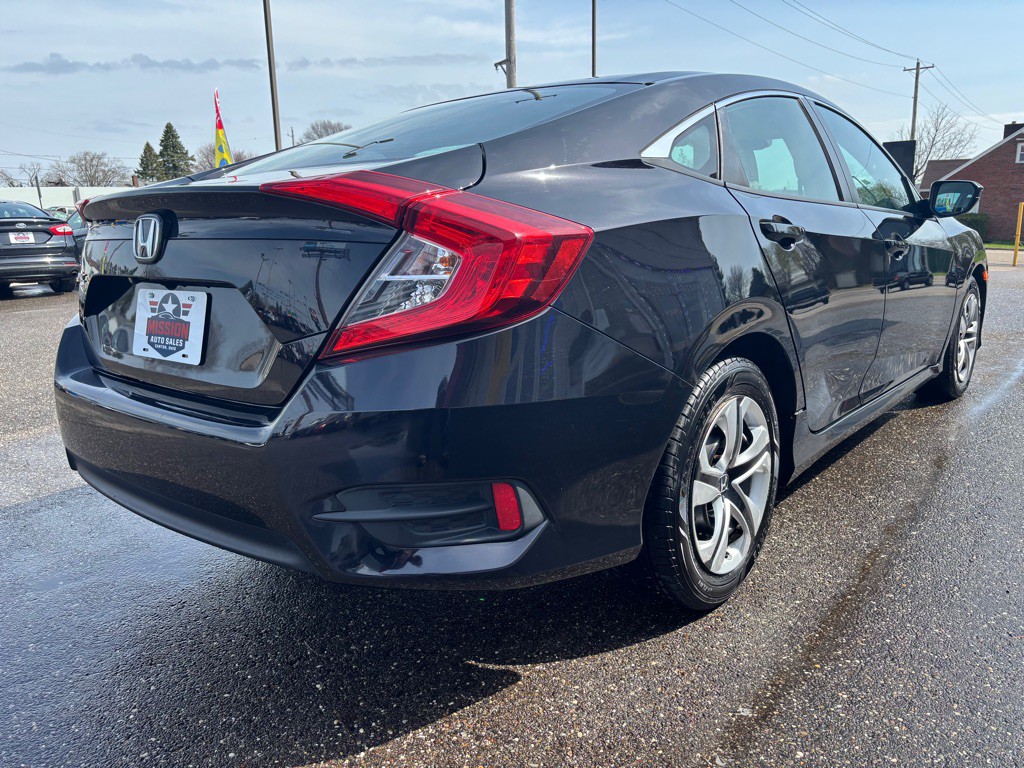 2017 Honda Civic Image 5