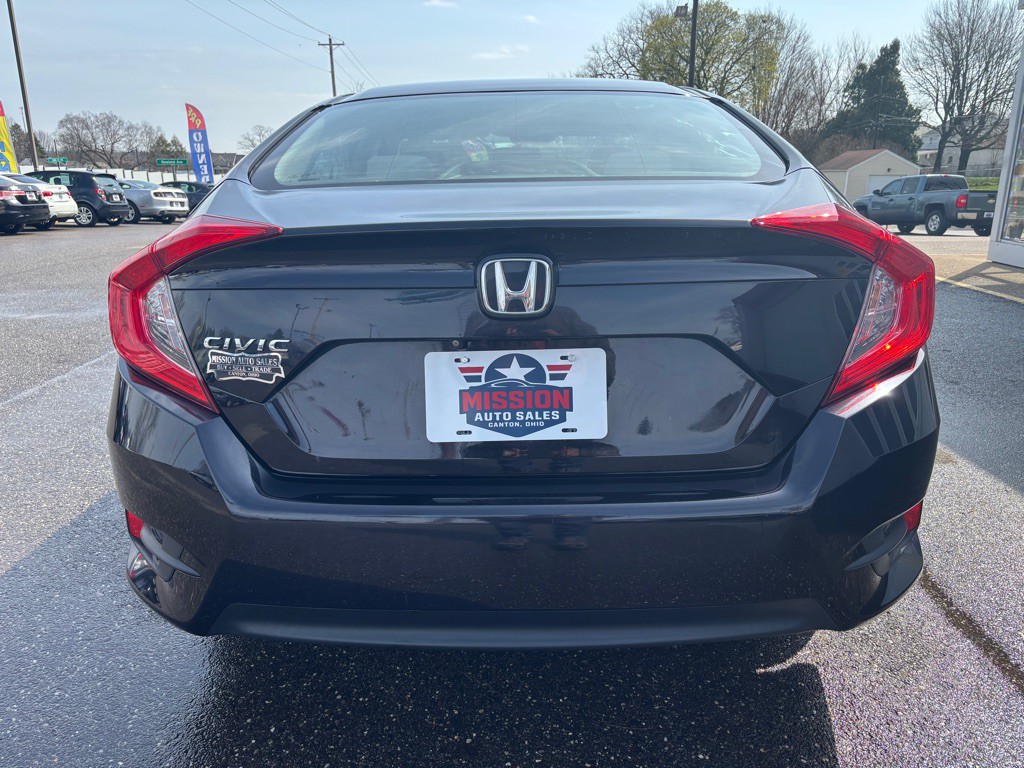 2017 Honda Civic Image 6