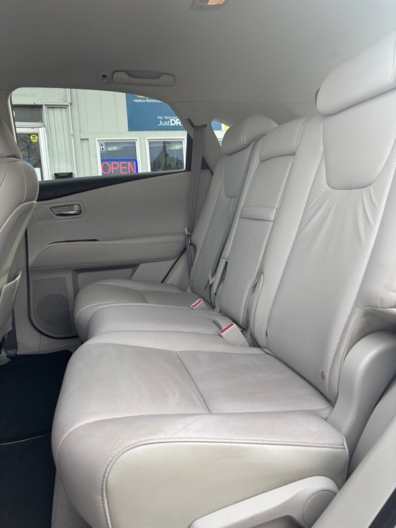 2010 Lexus RX Image 8