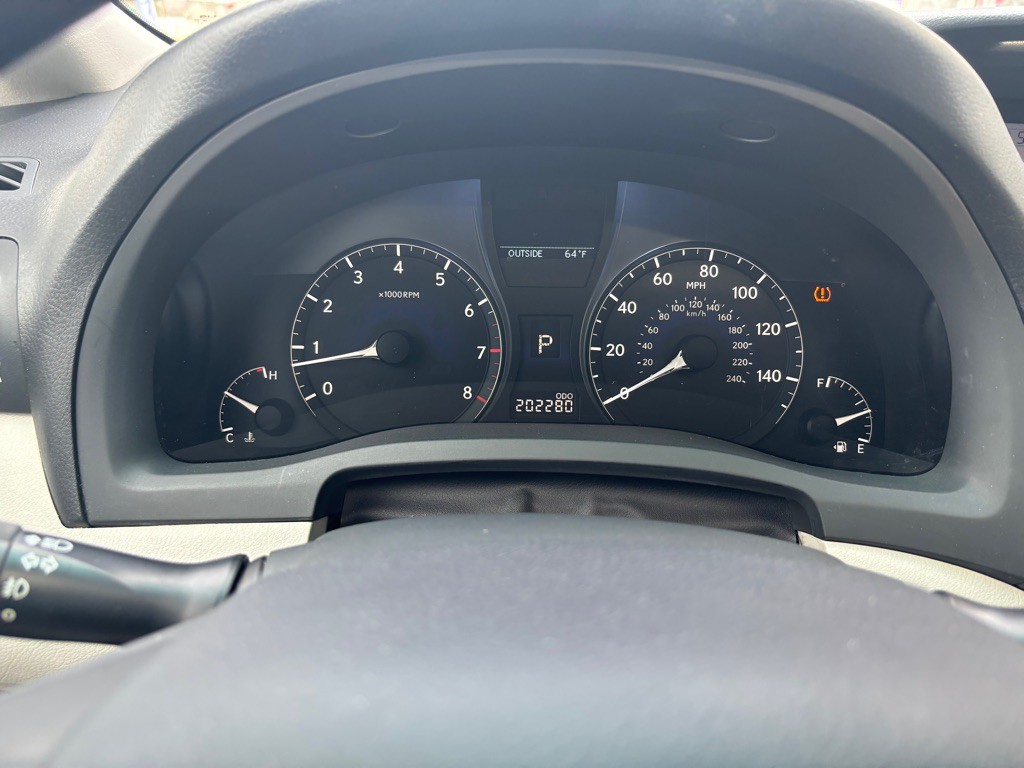 2010 Lexus RX Image 13