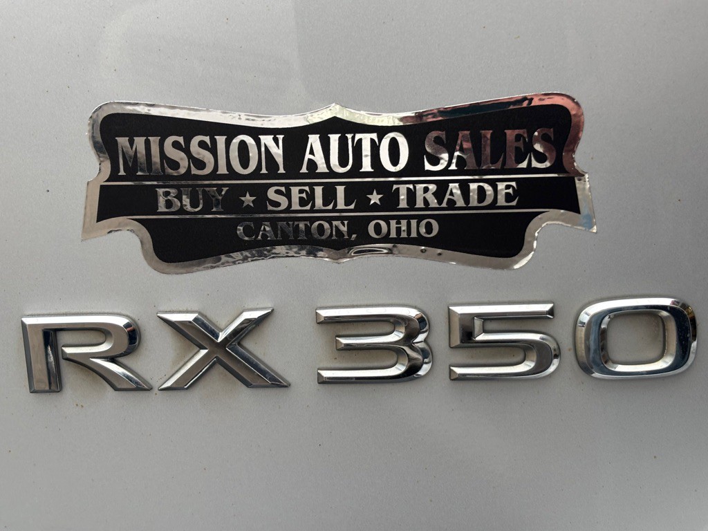 2010 Lexus RX Image 18