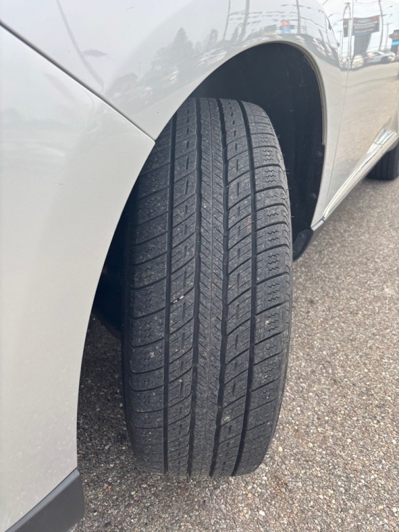 2010 Lexus RX Image 19