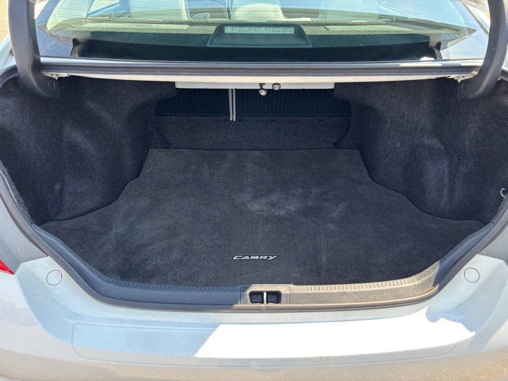 2015 Toyota Camry Image 8