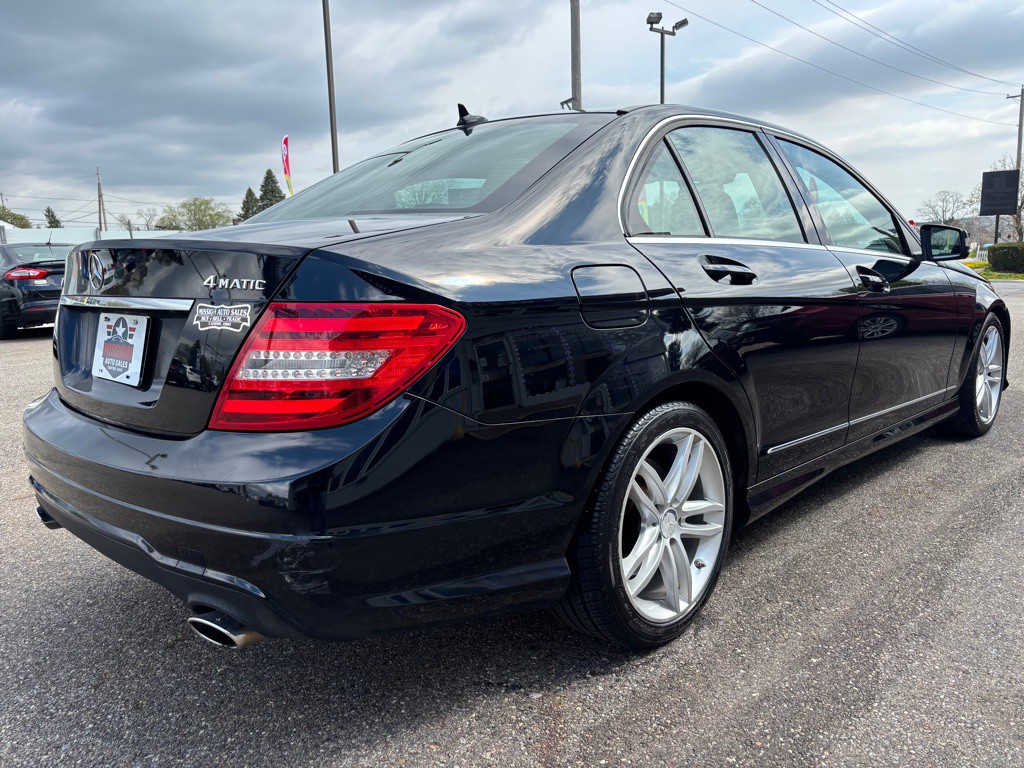 2012 Mercedes-Benz C-Class Image 5