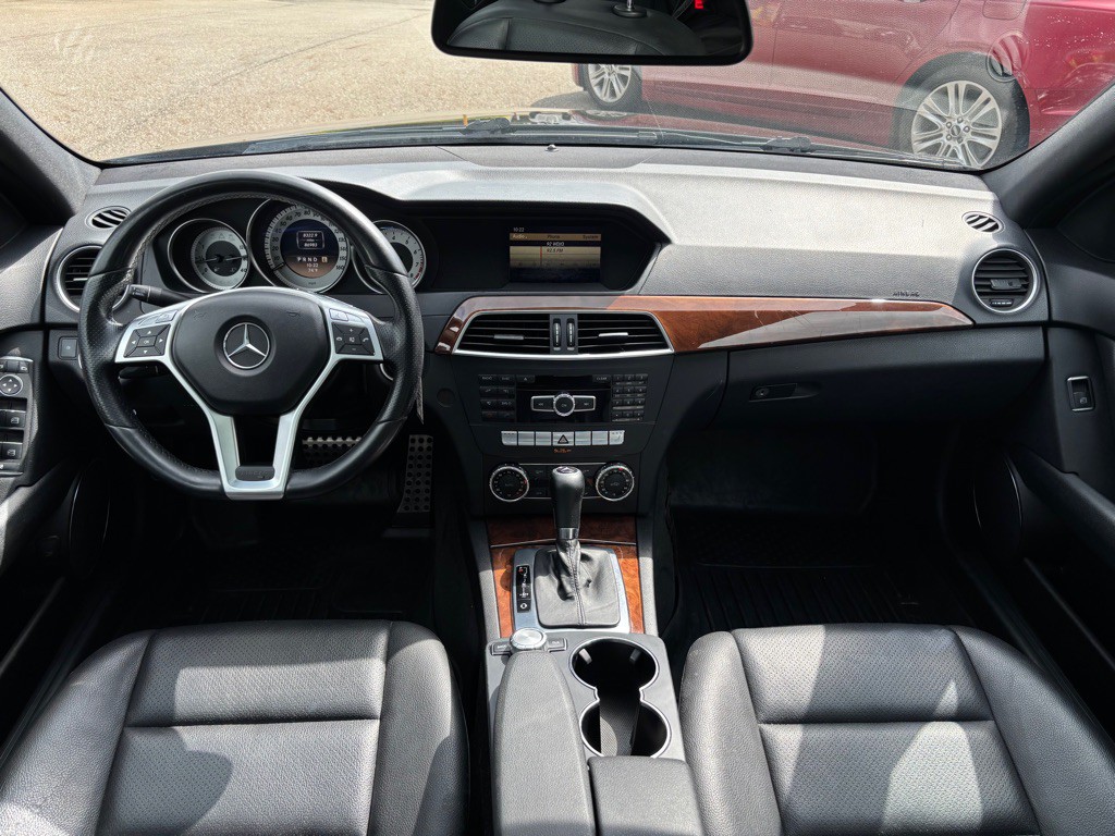 2012 Mercedes-Benz C-Class Image 11
