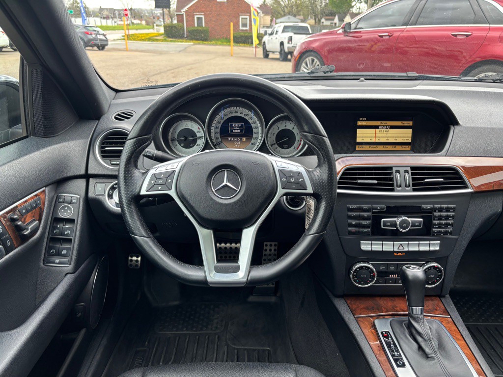 2012 Mercedes-Benz C-Class Image 12