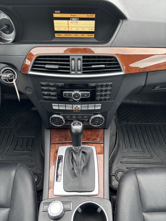 2012 Mercedes-Benz C-Class Image 15