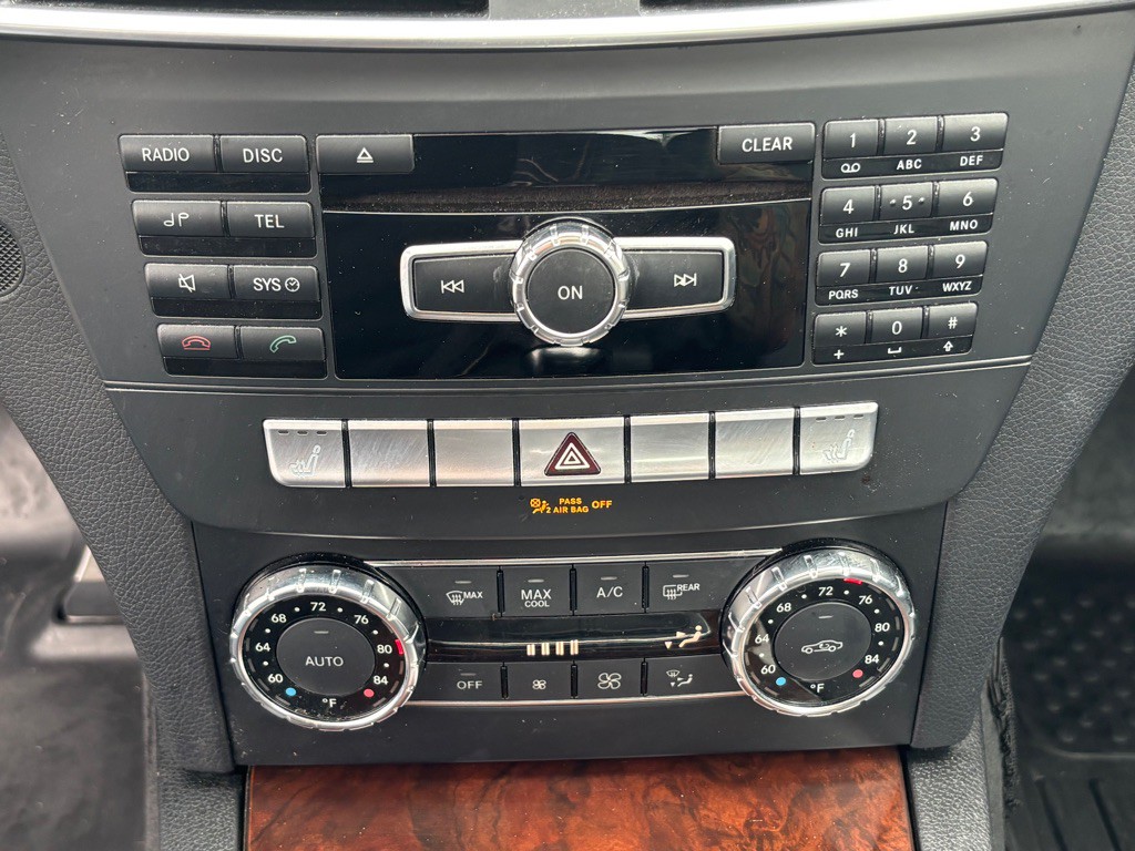 2012 Mercedes-Benz C-Class Image 16