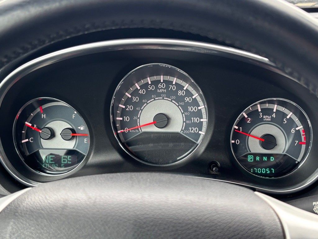 2013 Chrysler 200 Image 19
