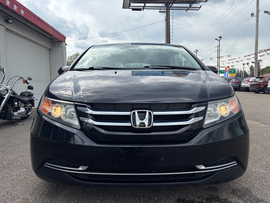 2015 Honda Odyssey Image 2