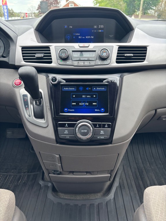 2015 Honda Odyssey Image 17