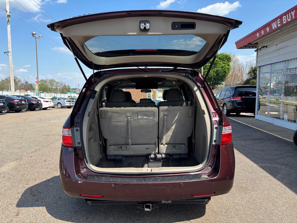 2013 Honda Odyssey Image 8