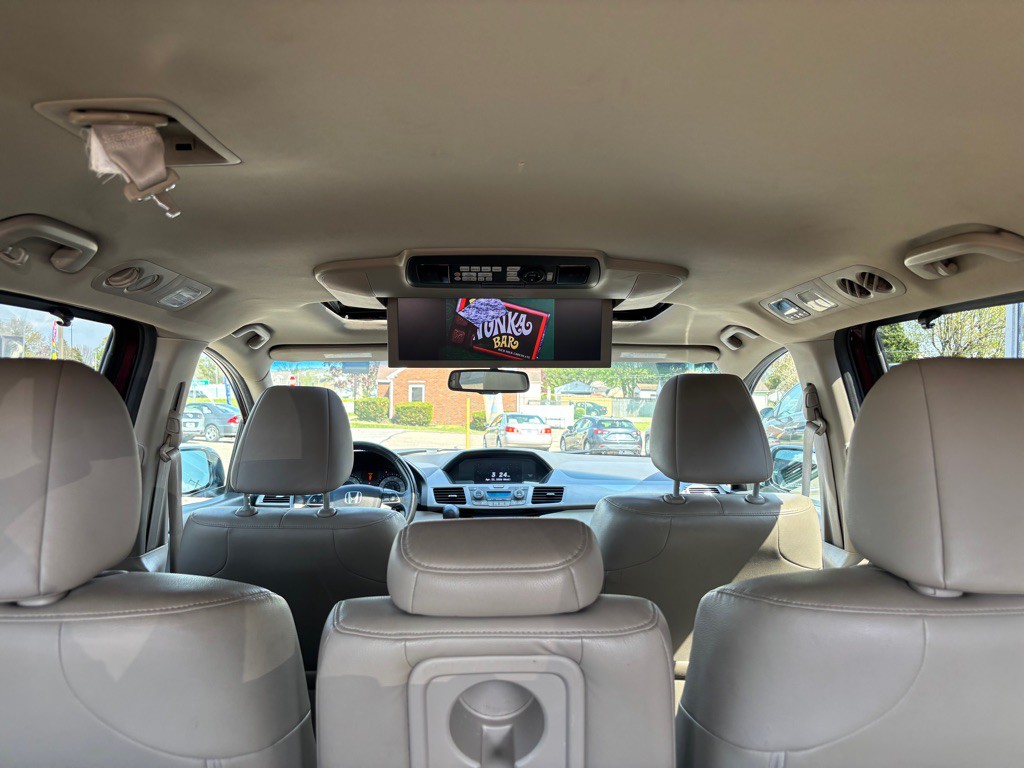 2013 Honda Odyssey Image 9